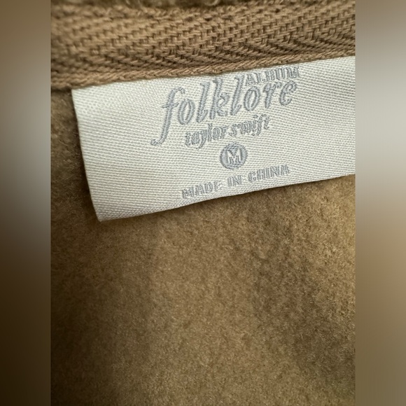 Taylor Swift Folklore Tour 1/4 Zip Sherpa Sweater - Picture 5 of 8